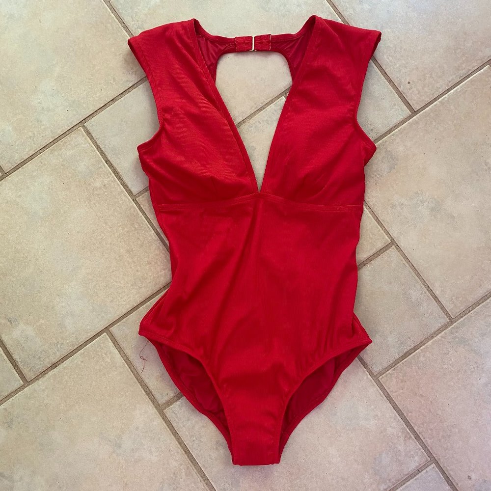 One-Piece Ribbed Swimsuit w/ Tummy Control